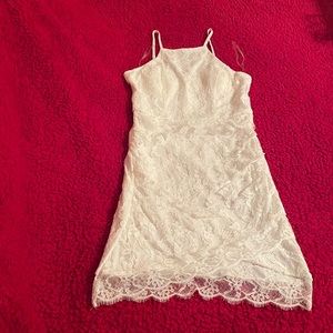 White lace dress (shoulders out)